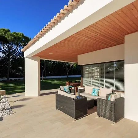 Villa Contemporary Vilamoura Stunning Open Plan Design Azure Elegance Large Private Pool *