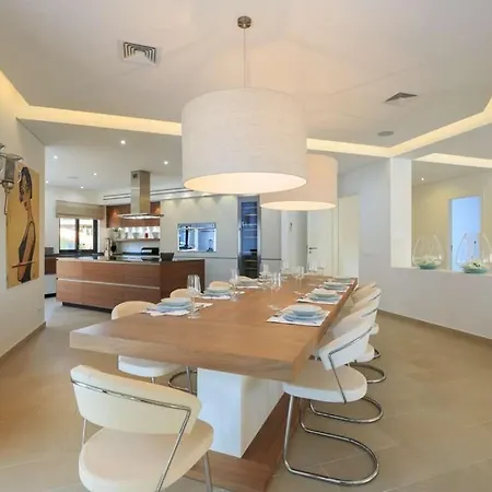 Villa Contemporary Vilamoura Stunning Open Plan Design Azure Elegance Large Private Pool Quarteira