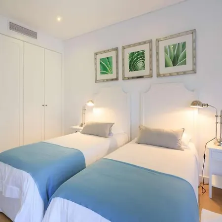 Contemporary Vilamoura Stunning Open Plan Design Azure Elegance Large Private Pool Villa