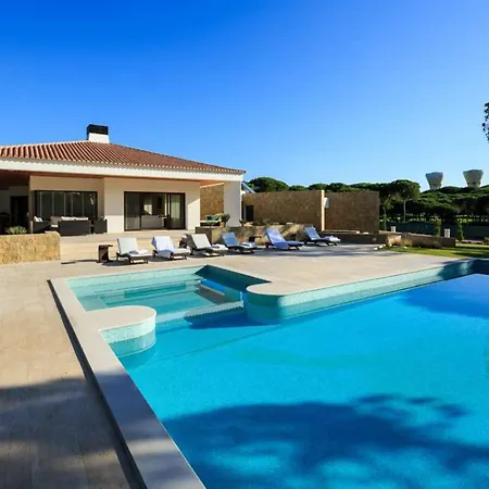 Contemporary Vilamoura Stunning Open Plan Design Azure Elegance 别墅 奎特里拉