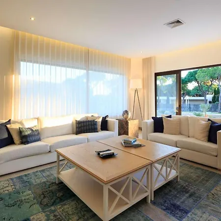 别墅 Contemporary Vilamoura Stunning Open Plan Design Azure Elegance
