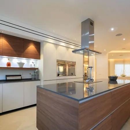 Contemporary Vilamoura Stunning Open Plan Design Azure Elegance * 奎特里拉