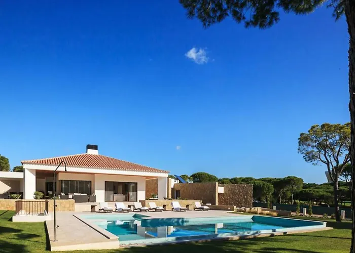 别墅 Contemporary Vilamoura Stunning Open Plan Design Azure Elegance